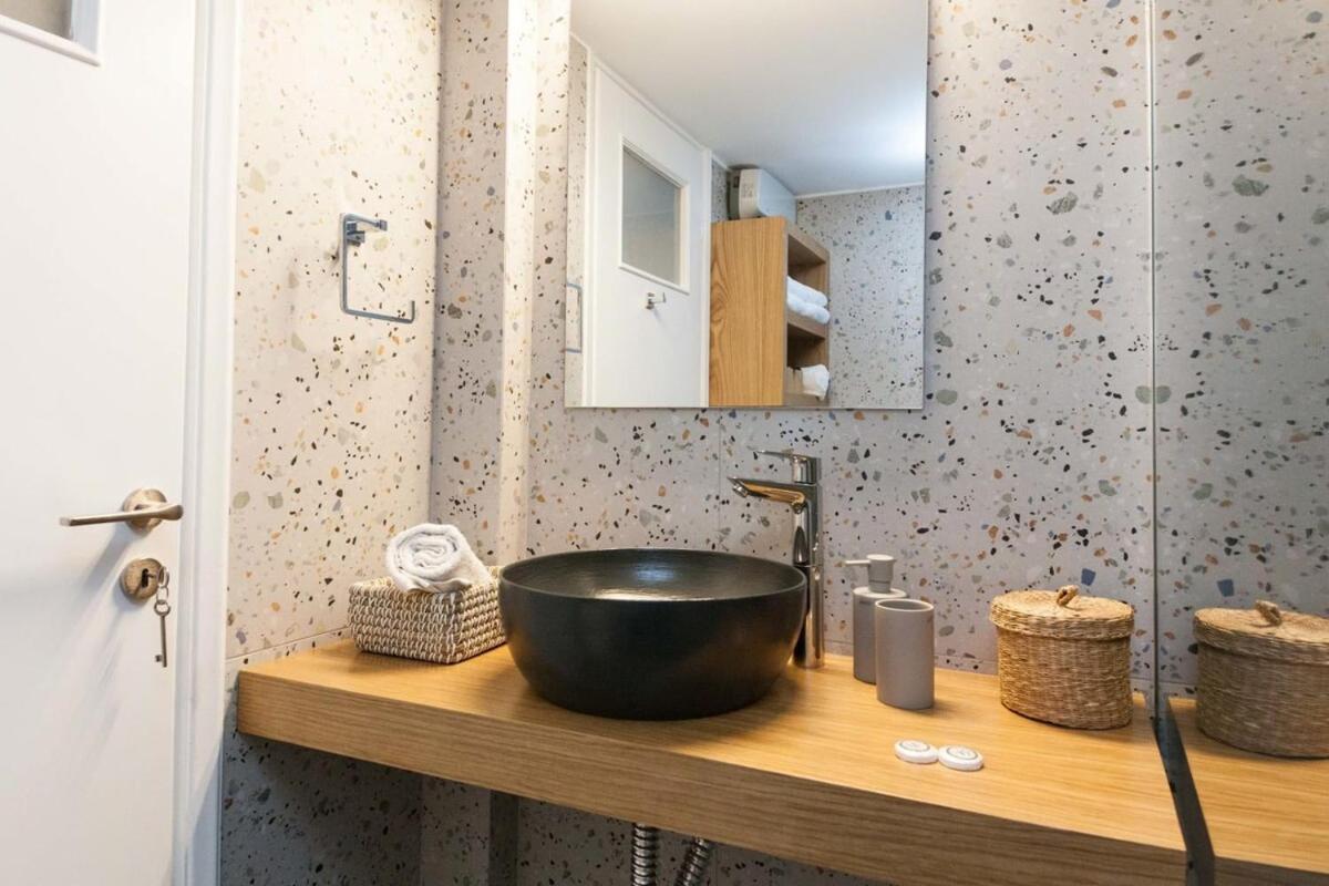 Pagrati Urban Oasis Getaway 2Bd Apt With Balcony Athènes Extérieur photo